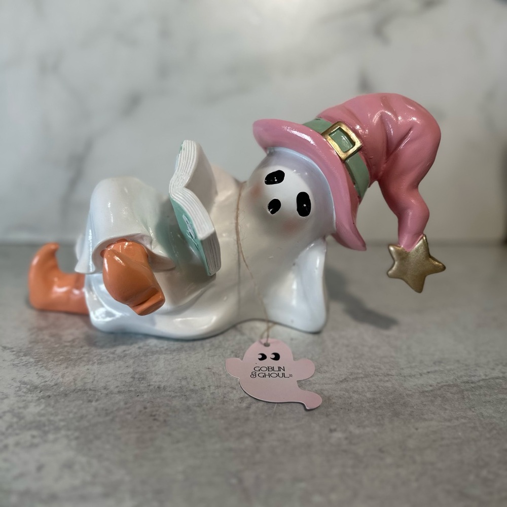 Goblin and Ghouls Ceramic Pink Witch Hat Ghost Reading Book Figurine